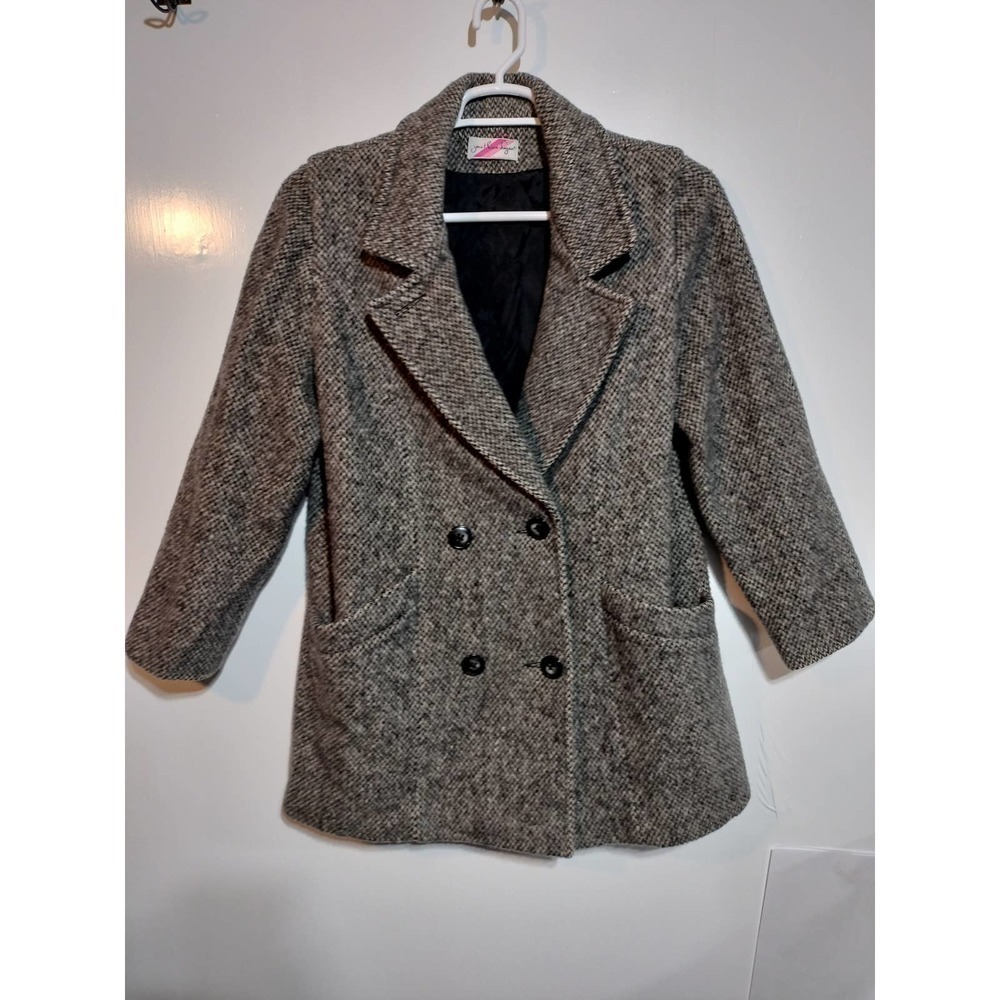 Jonathan Logan 100% Pure Wool Woman's coat size Medium/Large